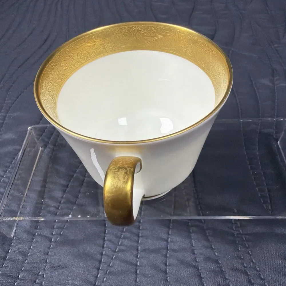 Mikasa Harrow Bone China Footed Cup Narumi Japan Gold Rim A1-129